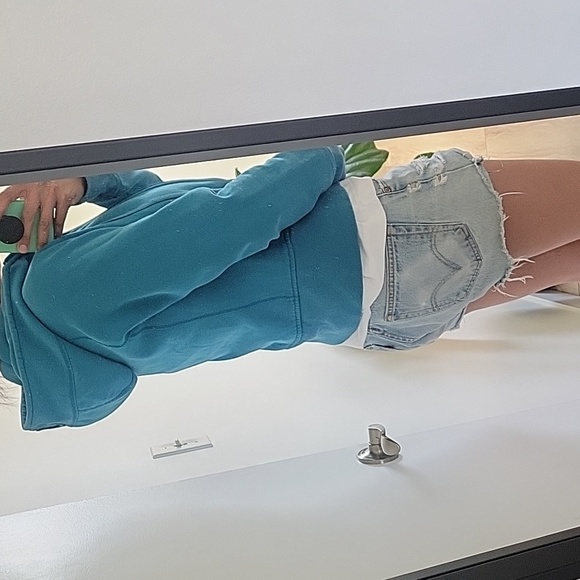 Lululemon zip up hoodie size 6 - Picture 13 of 13